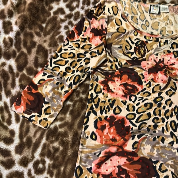 Leopard Print Sequin Fabric - Picture 6 of 7